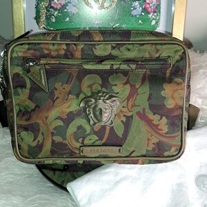 Versace NWTs Khaki Multicolor La Medusa Baroccoflage-Print Belt Bag